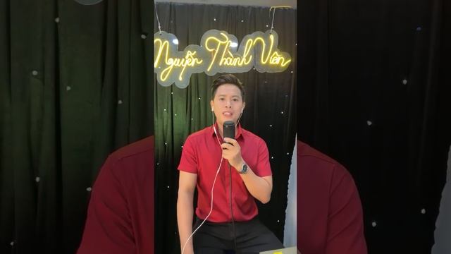 Thành Viên hát LIVE cho khán giả xem Cuối Tuần смотреть онлайн