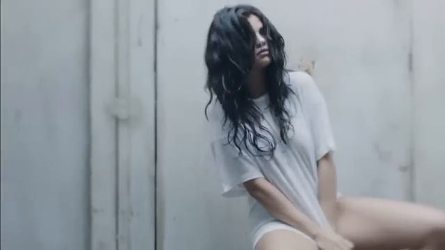 Selena Gomez on Fame смотреть онлайн