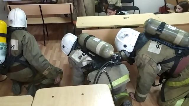 Учебное занятие по ГДЗС среди колледжа группа №2