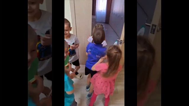 18 ноября — День рождения Деда Мороза. Детский дом №2 смотреть онлайн