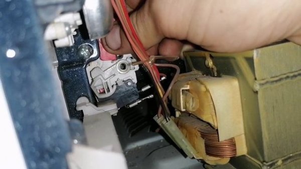 Микроволновая печь Samsung не работает..