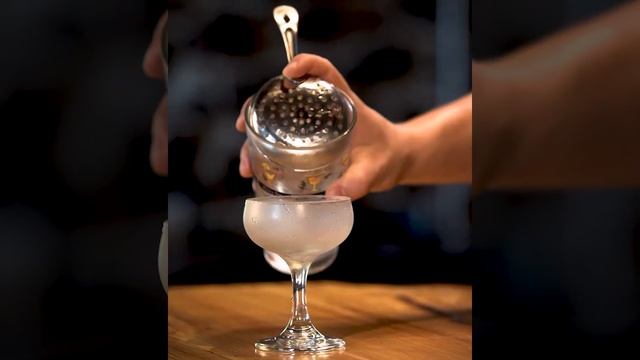 Revivalist Botanical Gins Cocktail Series смотреть онлайн