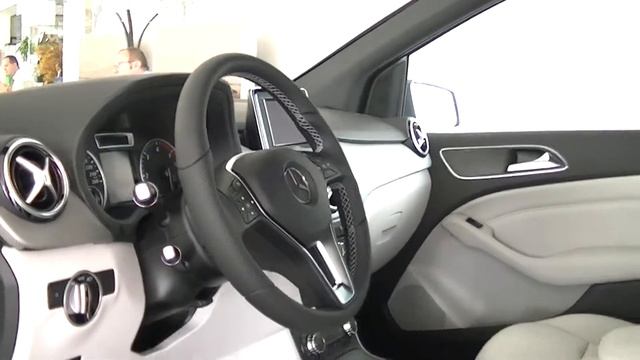 Clase B 200 Cdi Automático Azul universo en Hijos de Manuel Crespo смотреть онлайн
