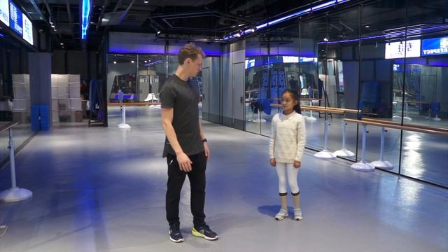 Элементы фигурного катания – Подготовительные упражнения для прыжков в зале. смотреть онлайн