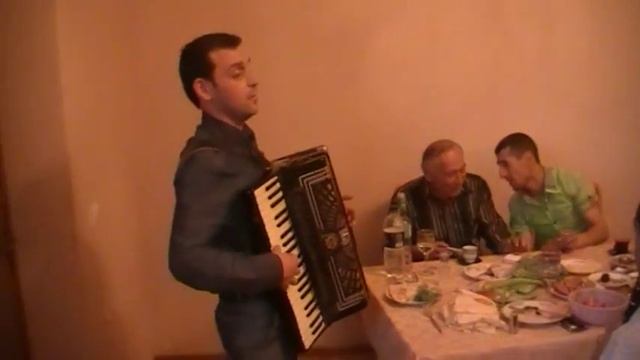 YURA ARMEN  MAMAYIS SPITAK MAZER@