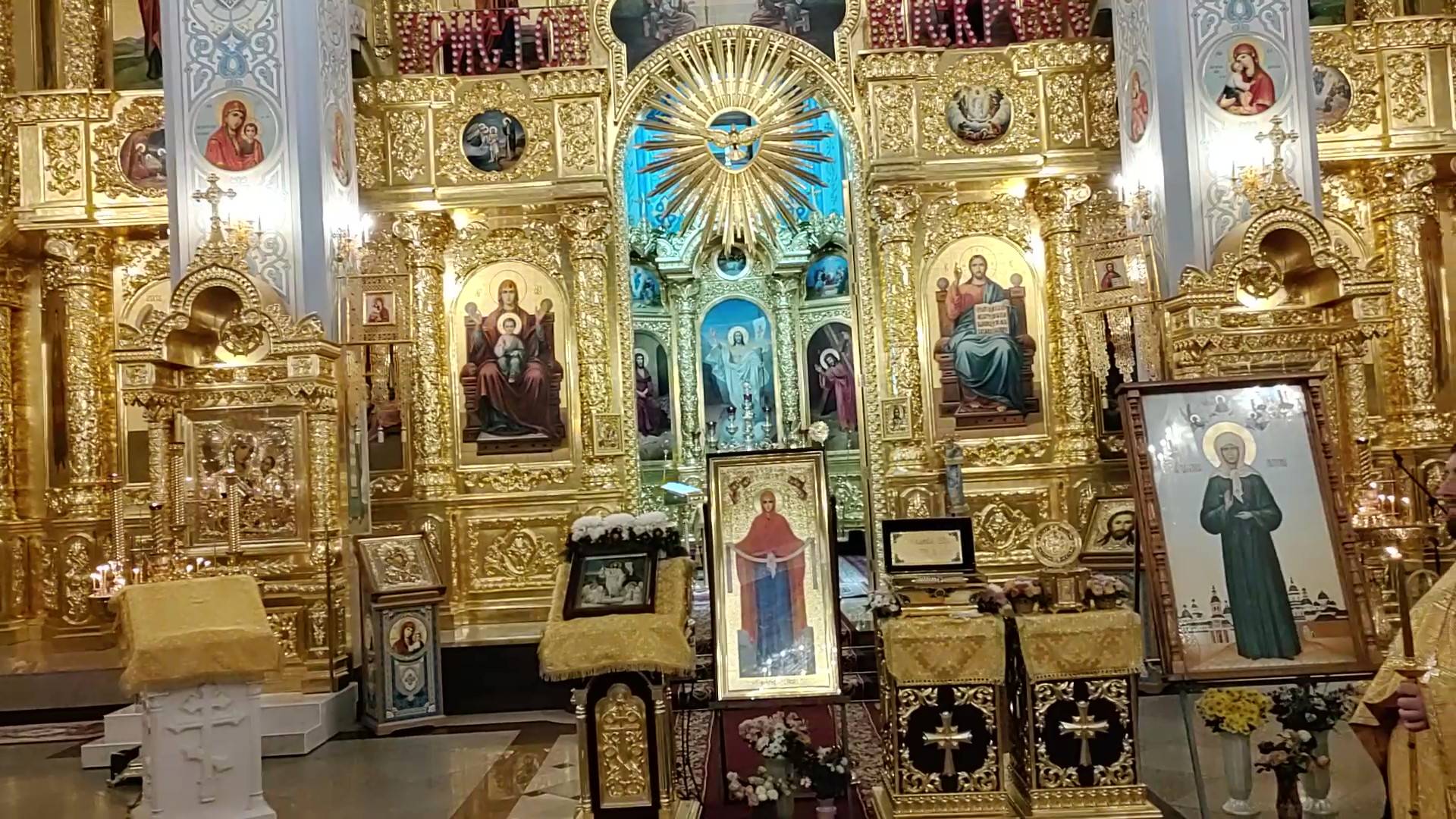 Тропари воскресные По непорочных (Галицкий напев. Обр. и гарм. иером. Ионафана) Регент Е. Артюхова. смотреть онлайн