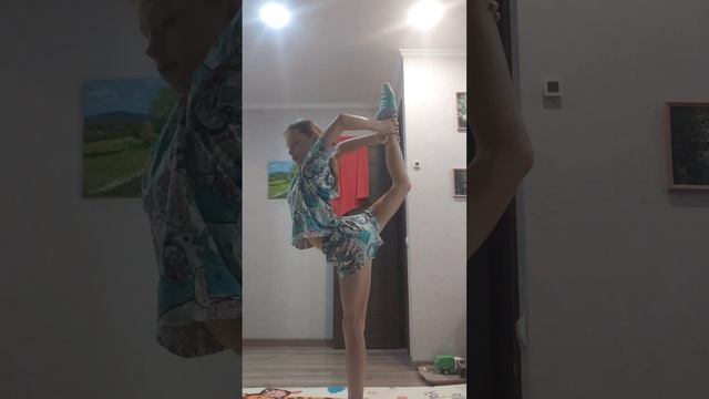 Гимнастика VS Люба смотреть онлайн