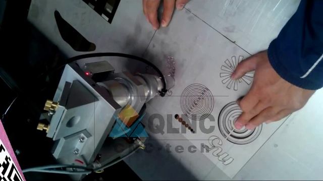 metal laser cutting machine with RECI 180w laser tube / processing metal, stainless steel to 1.5mm смотреть онлайн