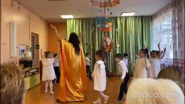 Мы любим тебя- Осень
Утренник в Детском саду смотреть онлайн