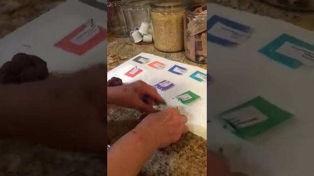 Play doh Pigment Experiment Part 1 смотреть онлайн