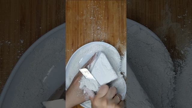 Резка мела. Chalk cutting. смотреть онлайн