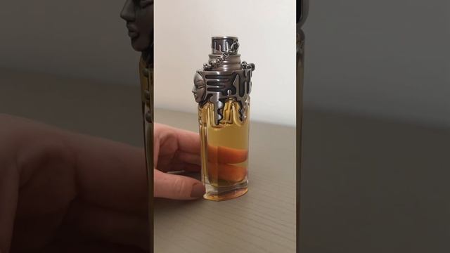 Mugler Womanity Мой Муглер. Аромат дня смотреть онлайн