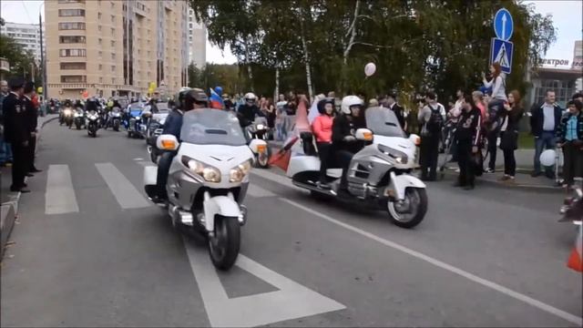 Павел Кобяк в гостях у Z-Братанов, победителей номинации "Жизнь Мотоклуба" смотреть онлайн