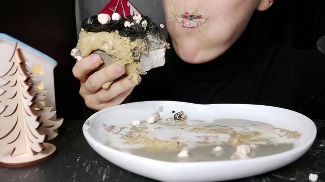 АСМР ~ Огромный кекс ASMR ~ Huge Cupcake смотреть онлайн