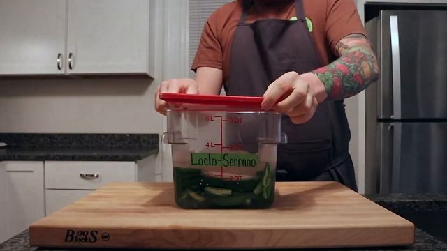 HOW TO MAKE Lacto-Fermented Hot Sauce (Green Sriracha) смотреть онлайн