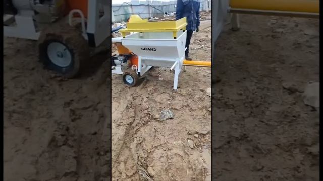 Растворонасос ГРАНД 75 в работе, реальный мокрый торкрет. Начало обучения. #строительство #стройка смотреть онлайн