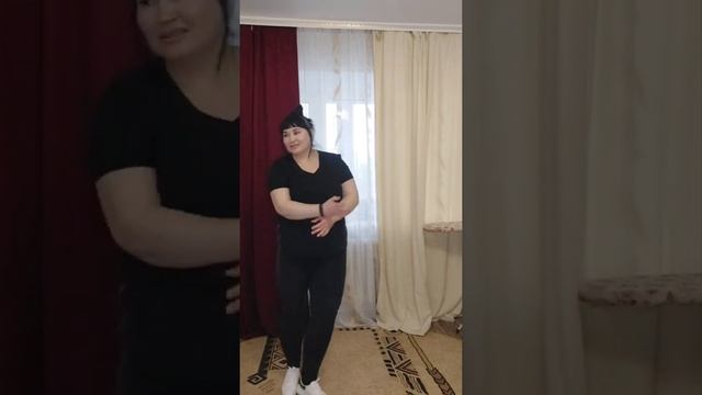 Танцы 90+😁 смотреть онлайн