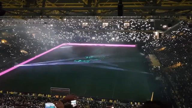 Lasershow Signal Iduna Park BVB смотреть онлайн