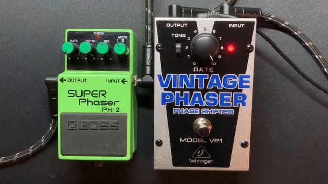 BOSS PH-2 SUPER Phaser Vs Behringer VP1 'VINTAGE PHASER' #boss #behringer #guitarpedals  #phaser
