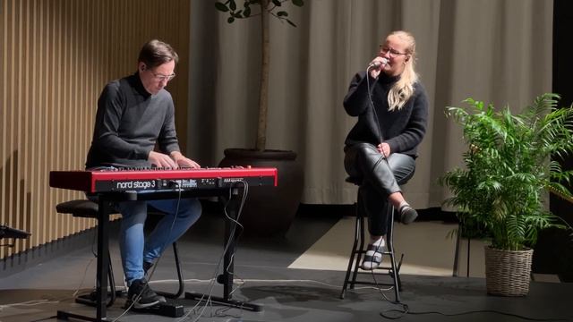 Tí tú hevur givið (Christmas child) - Ester Johannesen смотреть онлайн