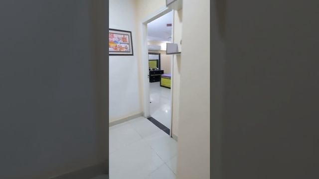 BRAND NEW & HUGE 4 BED DD FOR SALE 5 BATHS | GREY NOOR TOWERS SCHEME 33 KARACHI смотреть онлайн