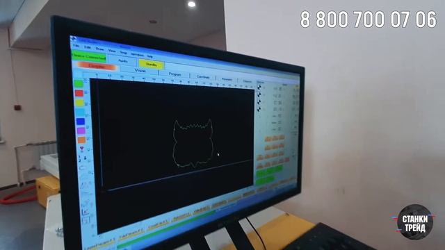 Обзор фрезерно-гравировального станка ЧПУ 1325 с осциллирующим ножом для плоттерной резки смотреть онлайн