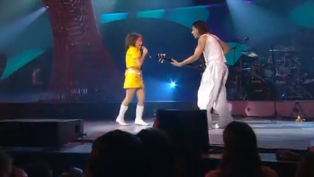 Alizée - Moi... Lolita (2004 live in concert long version) смотреть онлайн