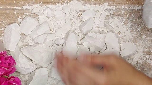 АСМР ~ Колка природного мела в крошку Ассорти. ASMR ~ Chopping of natural chalk into crumbs Assorted смотреть онлайн