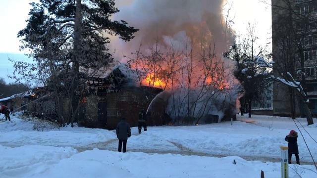 Пожар в Монино 2 марта 2018 г., бывш. продовольственные склады смотреть онлайн