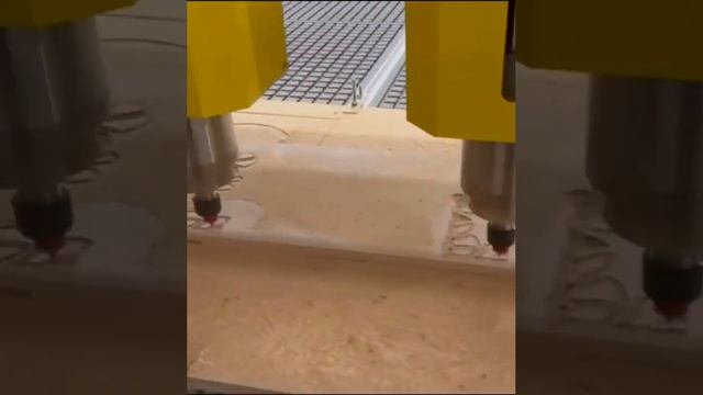 Фрезерный станок ЧПУ трехшпиндельный | Станки трейд смотреть онлайн