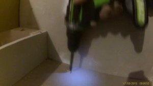 Как закрепить ступени лестницы к косоуру