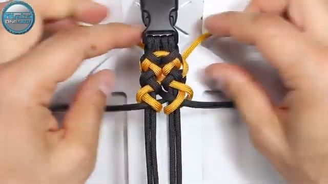 How To Make A Beautiful Paracord Bracelet Fast And Easy Paracord Knots Tutorial(360P)