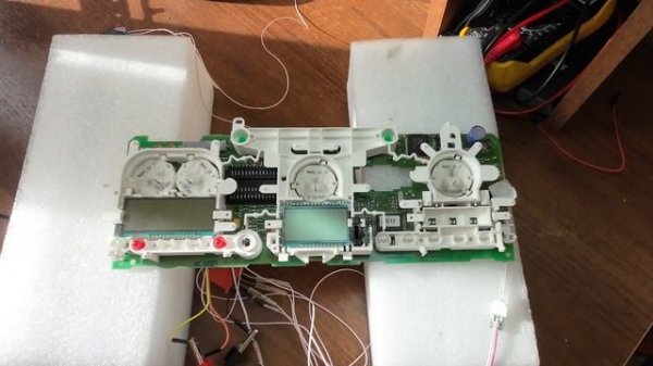 Установка MFA VW Transportet/Multivan/Caravelle T4