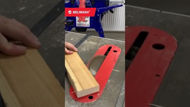 45 + 45 =90 на распиловочном станке BELMASH TS-250R #столярка #циркулярка #деревообработка смотреть онлайн