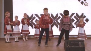 Детский танцевальный коллектив "Чингыли". Удмурт эктон. День бабушки 2024.