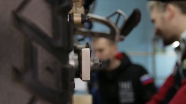 Подготовка техники к путешествию Павла Кобяка на Памир. смотреть онлайн