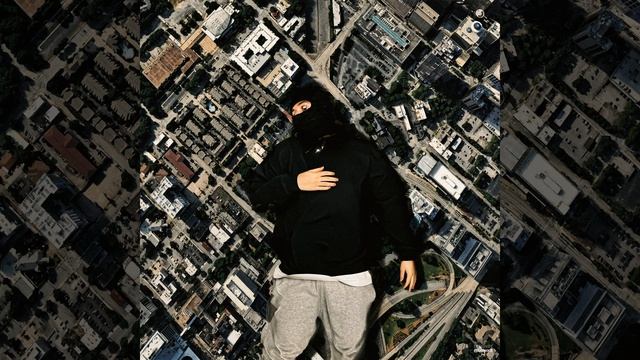 ICE O LATOR (feat. Yambi)