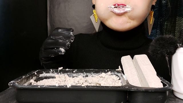АСМР ~ Паста и шоколадка Влажный хруст ASMR ~ Pasta and chocolate Wet crunch смотреть онлайн