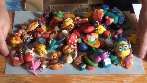 Большая коллекция пластилиновых фигурок