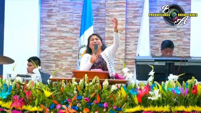 Solista Ester Elena junto Los Adoradores Del Rey смотреть онлайн