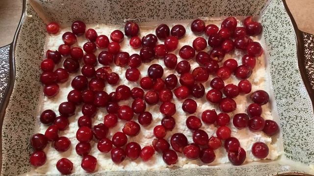 Творожный крамбл с вишней!