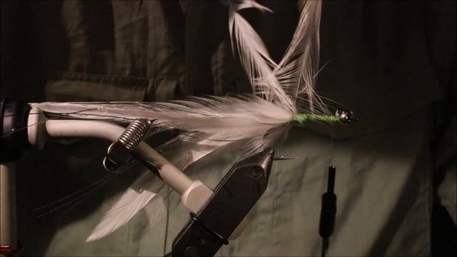 Fly tying: The Beadchain Seaducer with Martyn White смотреть онлайн