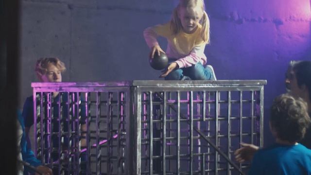 Квест-шоу ЖЕЛЕЗЯКИ в Тольятти!
Игра, которая проверит твою команду на силу, ловкость и даже удачу! смотреть онлайн