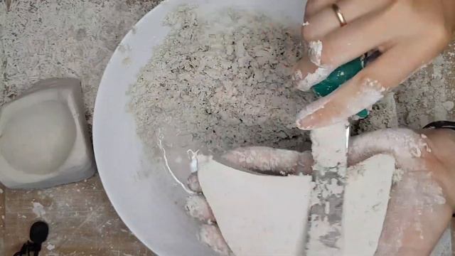 Угадайте, что я делаю из мела? Guess what I'm making out of chalk? смотреть онлайн