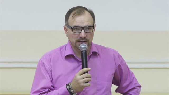 Театральный Орёл. Антон Карташёв смотреть онлайн