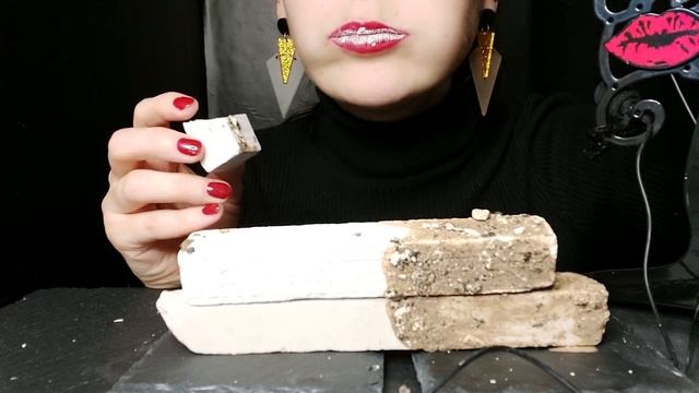 АСМР ~ Битва хруста Мокрый VS Сухой ASMR ~ Crunch Battle Wet VS Dry смотреть онлайн