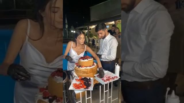 Ishxan & Lilit Wedding Day - Making a cake (Wedding by Starslife) смотреть онлайн