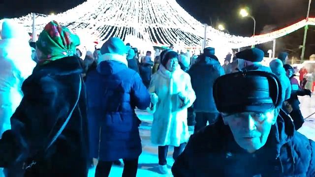 13.01.2024...♥️"Русские Зимы"!... Концерт на площади Ленина! Гомель! смотреть онлайн