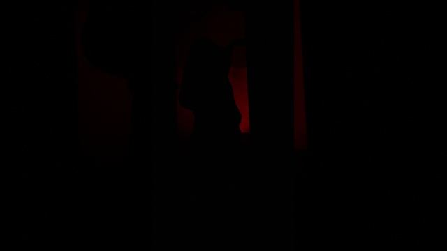 Атмосфера квеста ДОМ С ПРИВИДЕНИЯМИ
Страшный квест с актёрами в Тольятти! смотреть онлайн