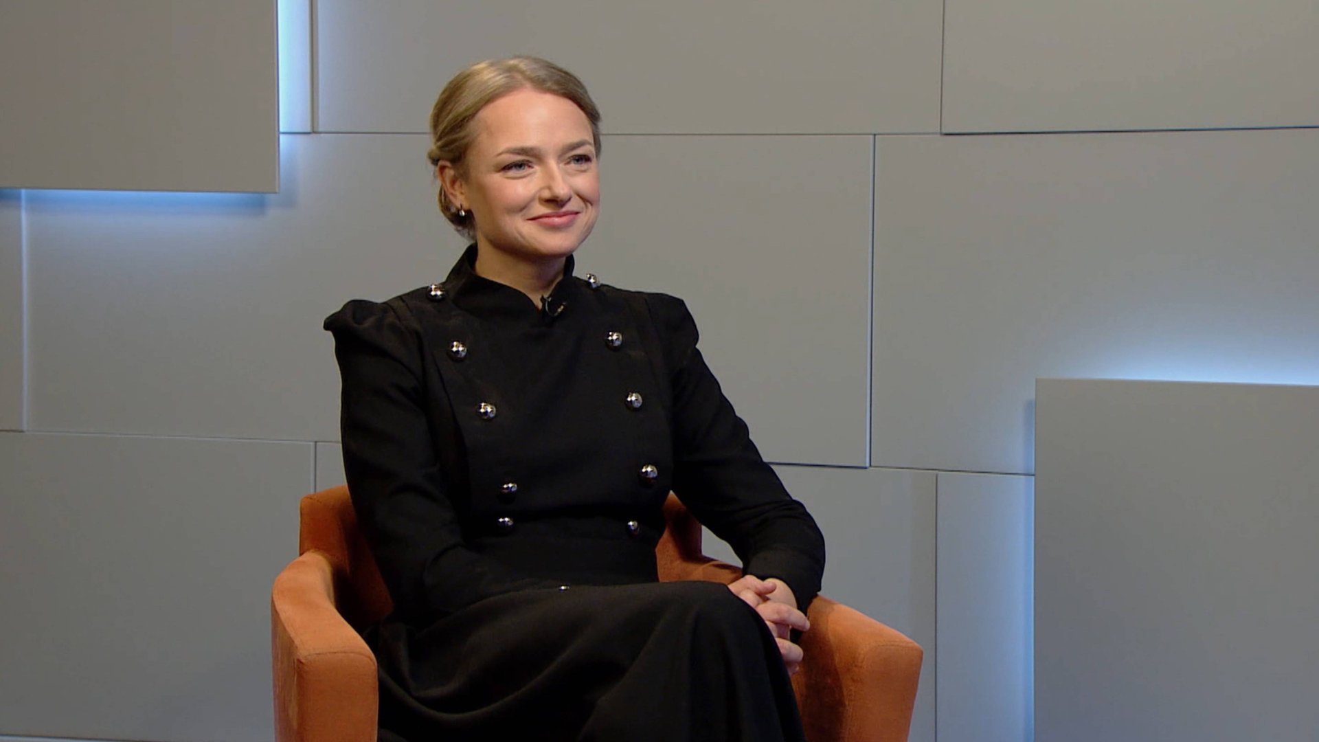 Местное время. Санкт-Петербург. Актриса Елена Донина смотреть онлайн